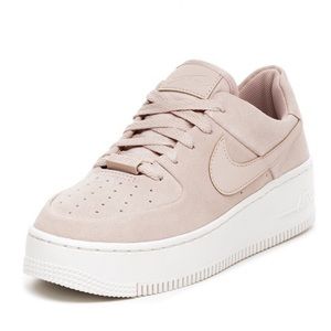 Nike Air Force 1 Sage Low